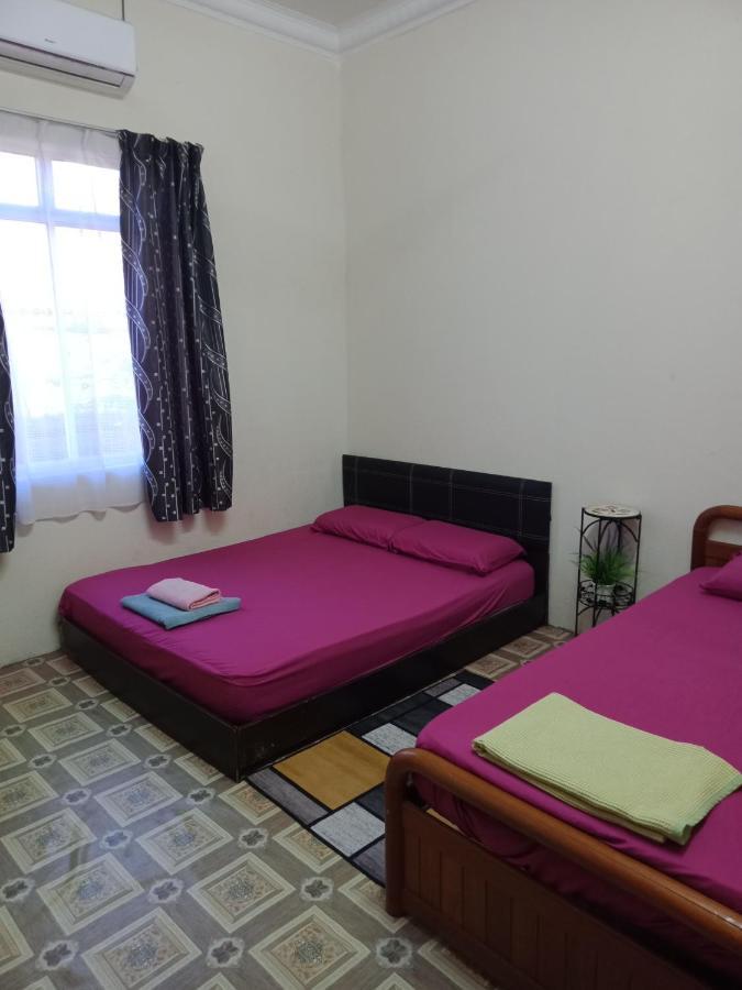 Homestay Tok Abah Kuala Besut Esterno foto