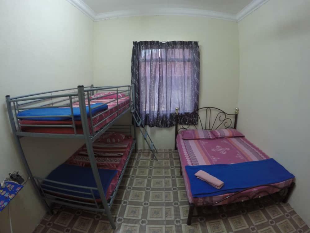 Homestay Tok Abah Kuala Besut Esterno foto